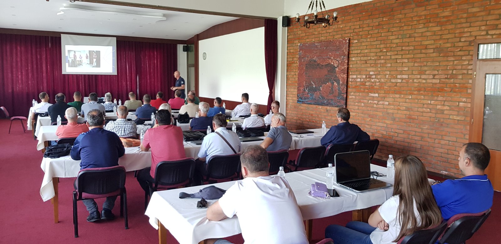 Mbahet Klinika e vëzhguesve